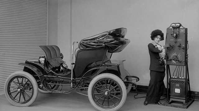 Historical Electric Vehicle Photo
